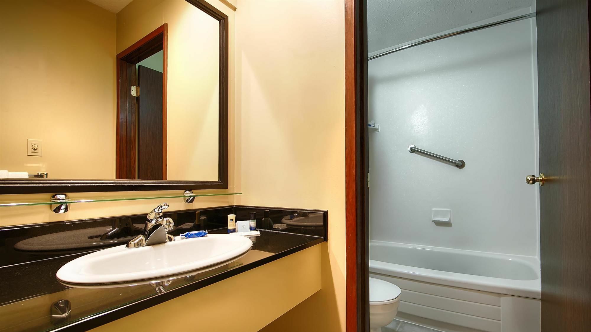 Travelodge By Wyndham Abbotsford Bakerview Luaran gambar